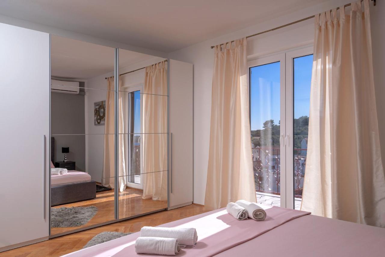 M&m - Zf Hvar Apartamento *
